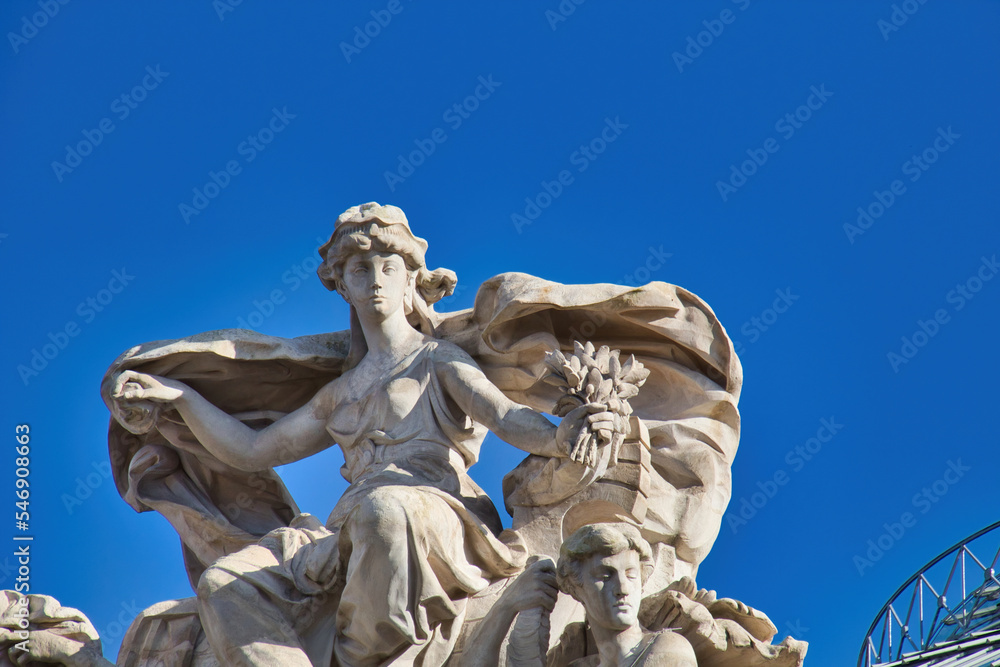 statue of angel in versailles