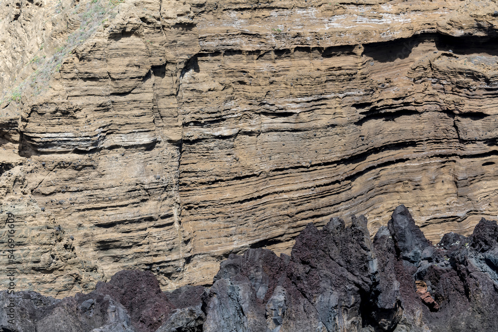 Fototapeta premium basalt and trachyte cliffs at Porto Moniz, Madeira