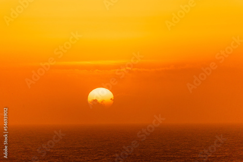 F, Bretagne, Finistère, Sonnenuntergang über dem Meer, Pointe Penhir © JM Soedher