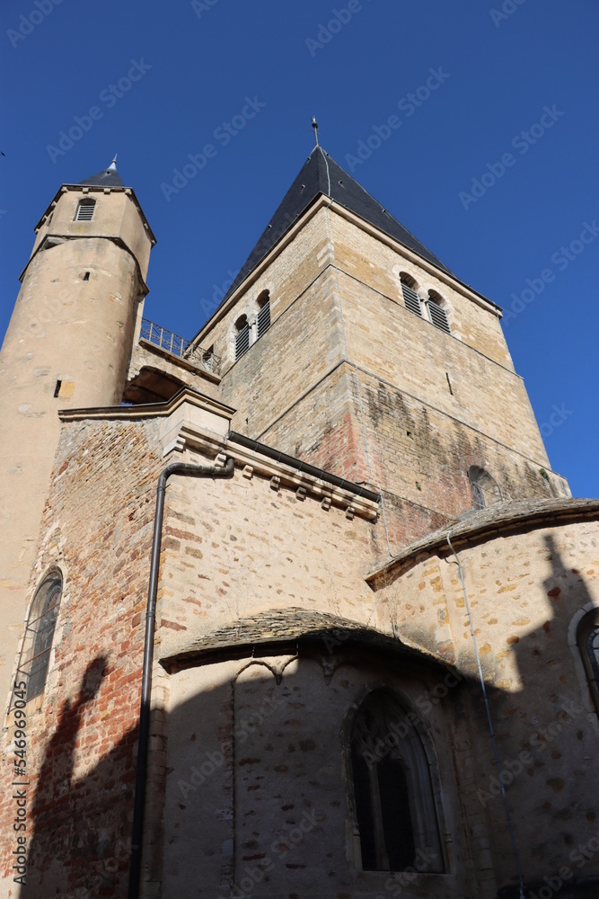 Fototapeta premium The old church in Burgundy 