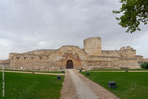 Wallpaper Mural vistas del castillo de Zamora, España Torontodigital.ca