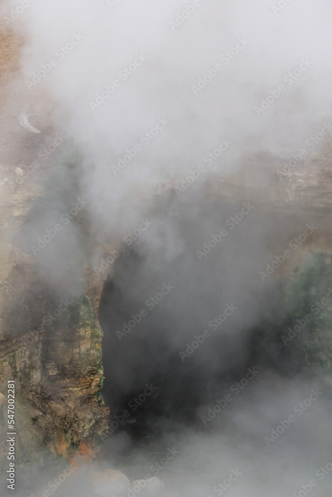 dragon geyser cave boiling steam