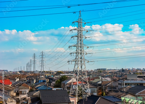 送電鉄塔と送電線