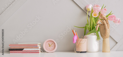 Notebooks with alarm clock,...