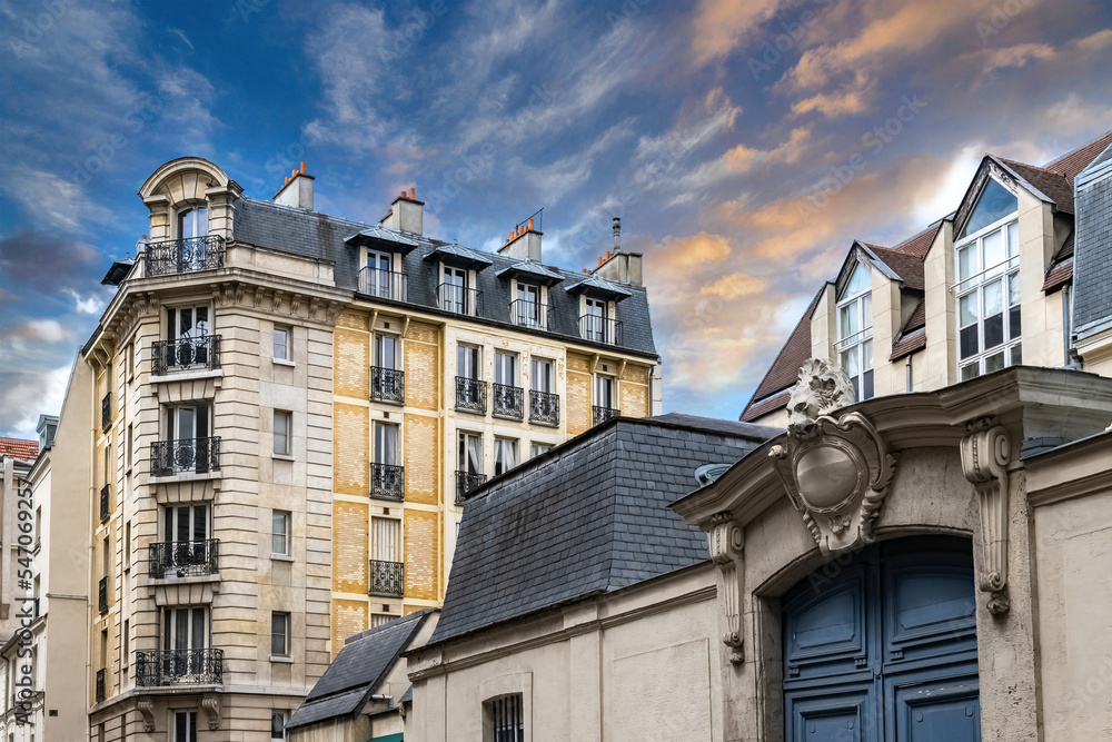 Fototapeta premium Paris, luxury building in the Marais, in the center of the french capital, sunset