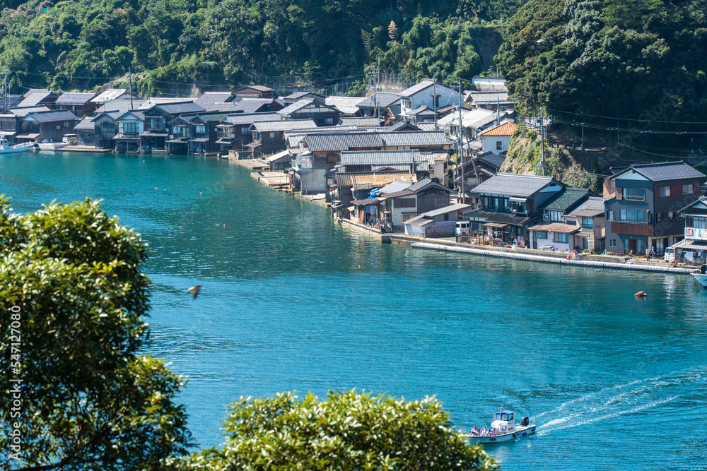 Naklejka premium 伊根 舟屋の風景