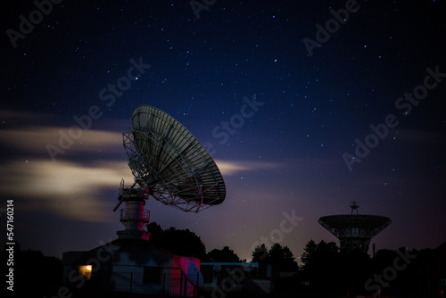 Antenne spatiale de radiocommunications de nuit