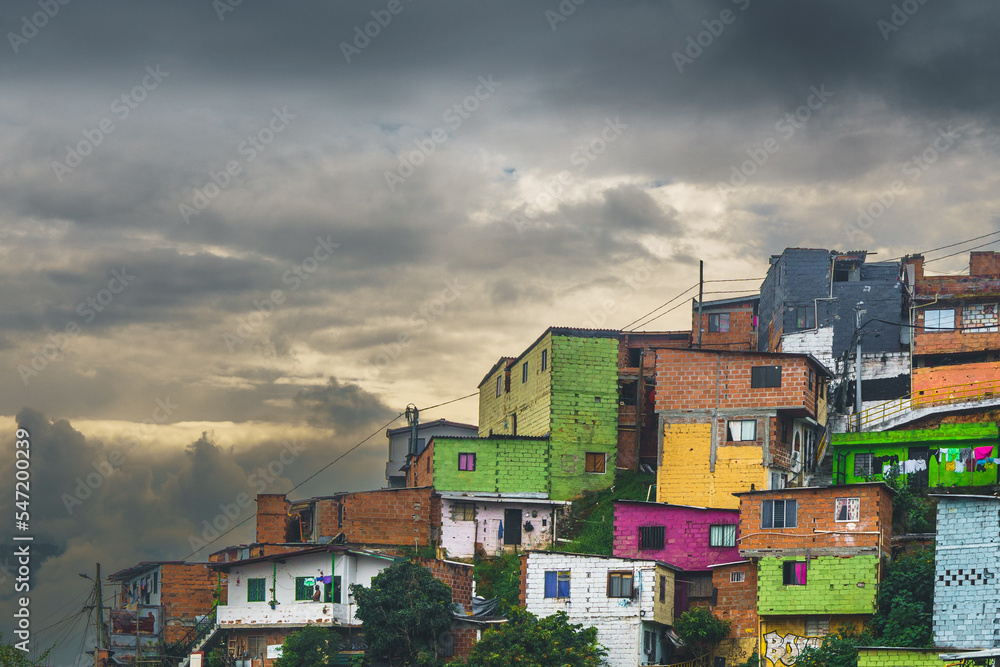 Pueblos de Latinoamérica colores