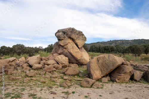 A group of large granite rocks form the landscape