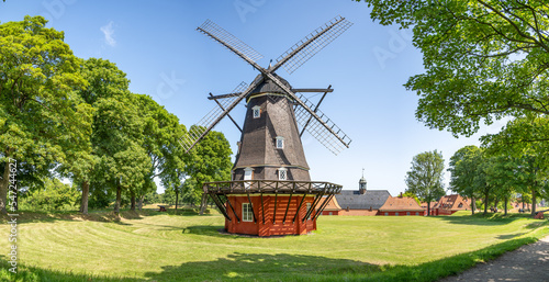 Quadro su tela Windmill in the Kastellet fortress citadel in Copenhagen, Denmark on a sunny day