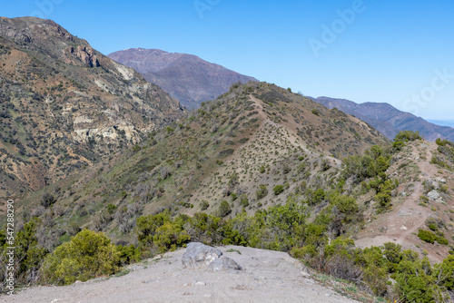 Mirador Tres Valles  - Santuario de la Naturaleza Yerba Loca - Traveling Chile