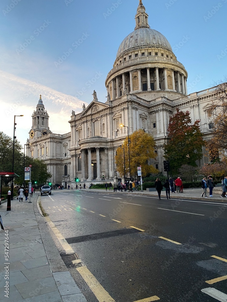 London. St paul's cathedral