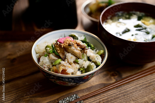 Wallpaper Mural さわらの西行漬けの混ぜご飯 Torontodigital.ca