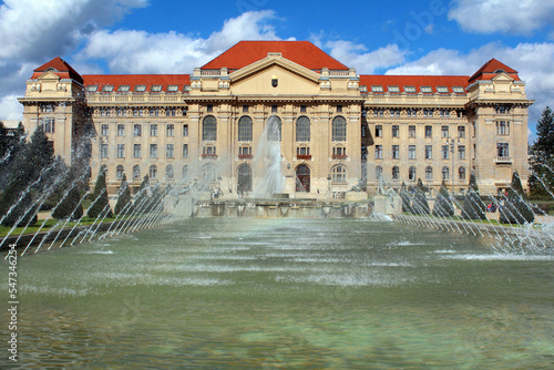 One of Hungary’s top universities can be found in Debrecen University and its grounds are open for exploration by visitors, with fountains, statues and beautiful campus buildings to see. 