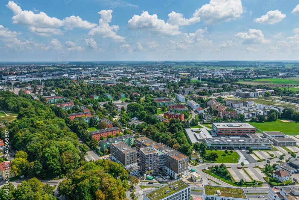 Ausblick auf Neu-Ulm, südliche Stadt im Bereich Vorfeld und Glacispark