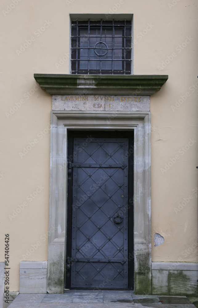 Fototapeta premium Old antique door and porch in the castle.