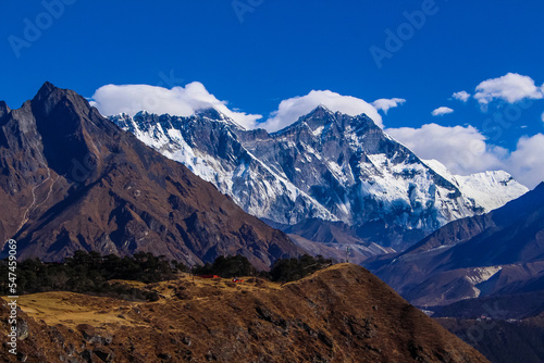 Everest Base Camp and Amadablam Trekking in the Himalayas of Solukhumbu,Nepal © Jasper Neupane