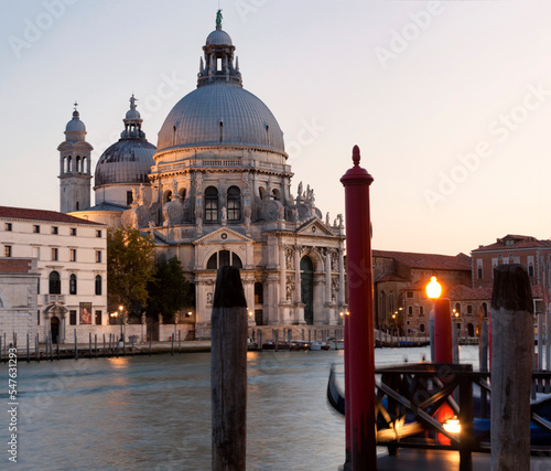 Venezia.Santa Maria della Salute, facciata sul Canal Grande © Guido