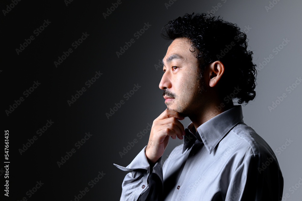 Asian middle-aged man who could be used for beard beauty