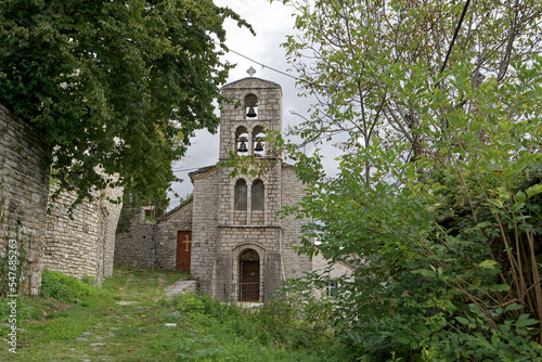 Griechenland - Zagorochoria - Vitsa - Kirche photo