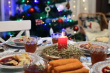 Christmas, Preparation of the Christmas Eve table for dinner. Boże Narodzenie, Przygotowanie stołu wigilijnego do kolacji.