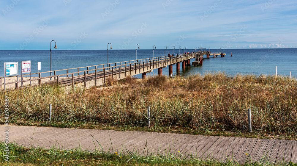 Seebrücke und Promenade in Göhren