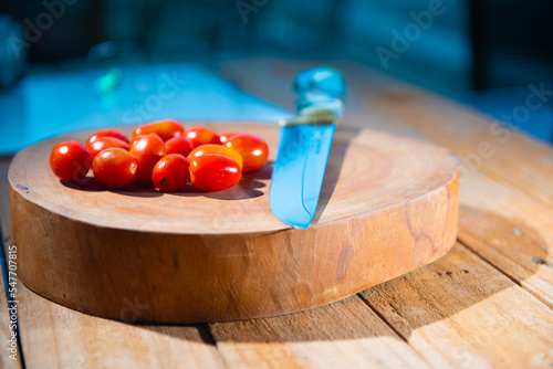tomates vermelhos photo