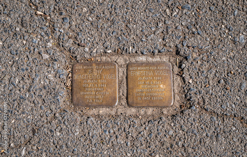 Φωτογραφία Stolperstein (stumbling stone) on the street of Merano (Meran) in South Tyrol -