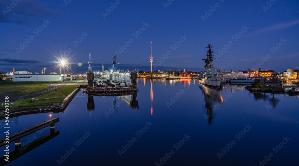 Wilhelmshaven bei Nacht