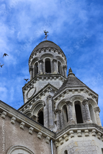 Obraz na płótnie Eglise de Saint-Martin et Sainte-Marguerite, Les Ormes w salonie