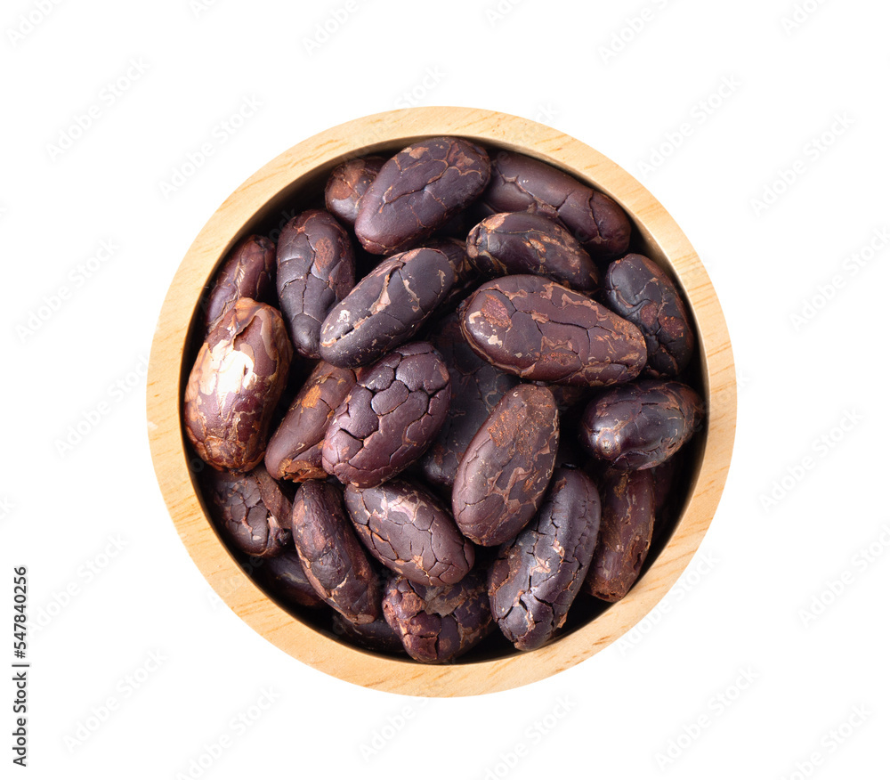 Obraz premium Group of roasted unpeeled cocoa beans in wood bowl isolated on transparent png
