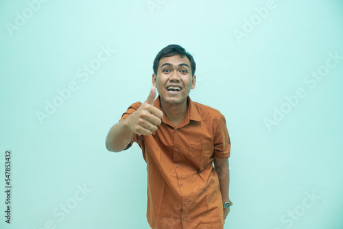 southeast asian male model with top hand gesture