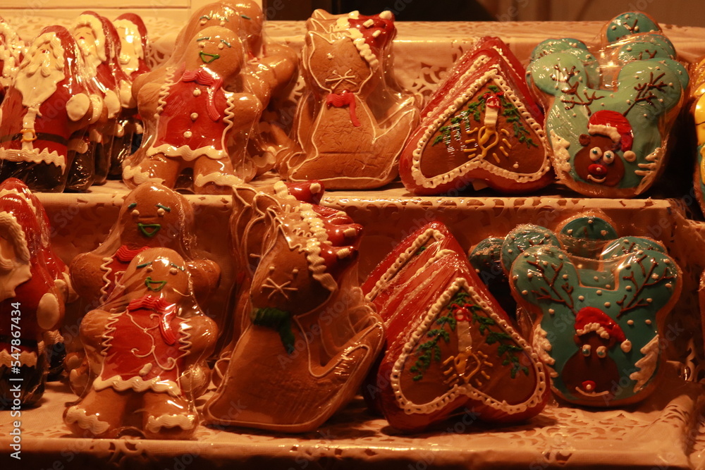 Christmas garlands and gingerbread at a Christmas fair