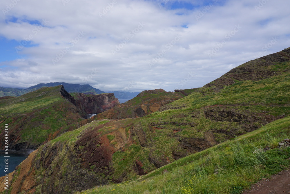 Fototapeta premium The cliff, reef and sea