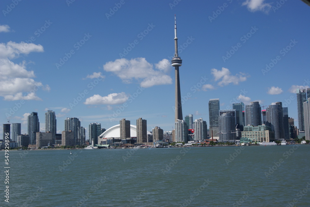 Obraz premium Toronto skyline from Toronto Island Park