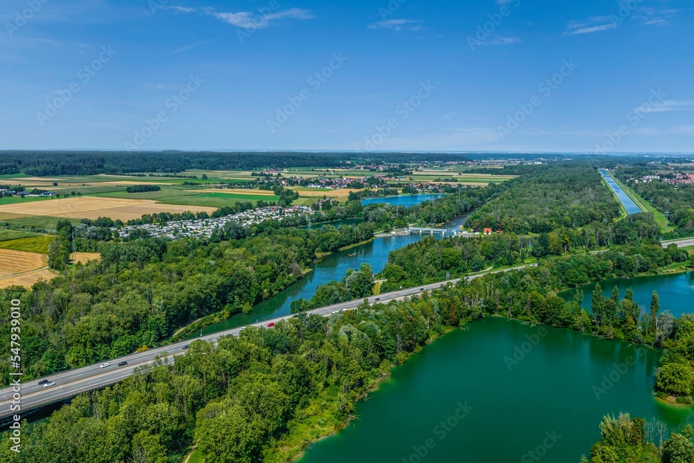 Ausblick auf das Illertal zwischen Altenstadt und Kellmünz und die Autobahn A7