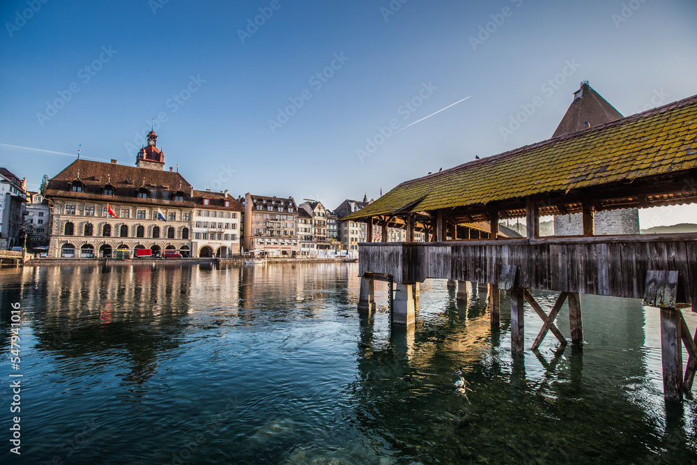 Stadt Luzern mit der Kapellbrücke