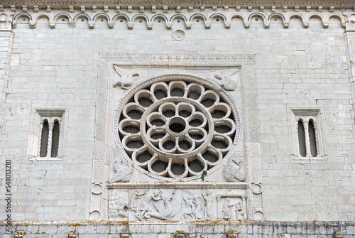 Rosone Abbazia dei Santi Felice e Mauro, Sant'Anatolia di Narco (PG)