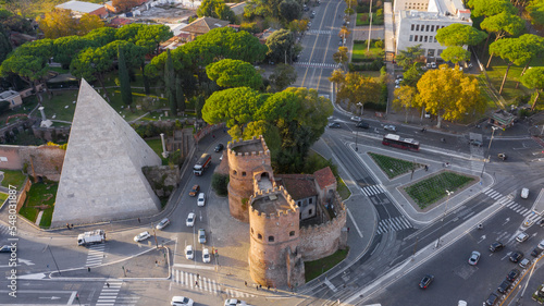 Canvas Print Aerial view of Ostiense square and Pyramid of Cestius, a Roman Era pyramid located in Rome, Italy