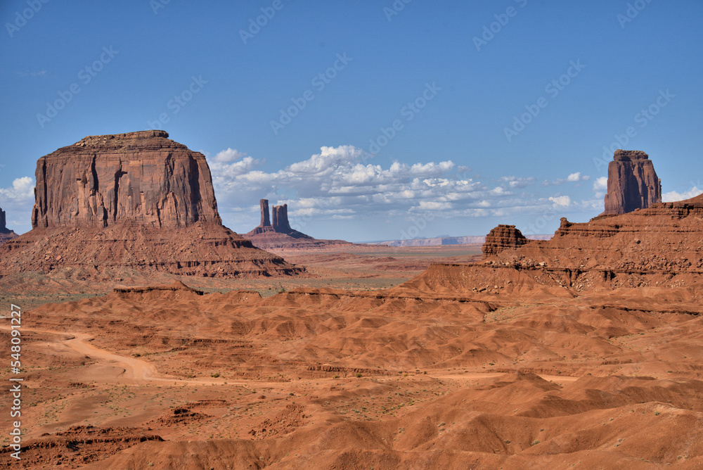 Scenic Views of Monument Valley Scenic Views of Monument Valley