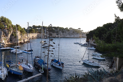 Les calanques de Port-Miou le long de la mer méditerranée, ville de Cassis, département des Bouches du Rhône, France