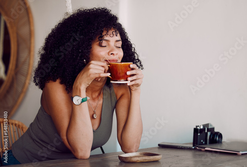 Print op canvas Black woman, smelling or coffee cup in restaurant, cafe or coffee shop for organic chai, matcha or local retail caffeine
