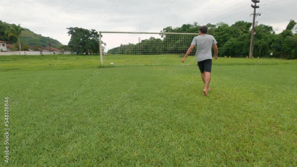 Scoring a goal in the upper left corner - goal in the angle. Taking a penalty and scoring a goal Scoring a goal in the upper left corner - goal in the angle. Taking a penalty and scoring a goal