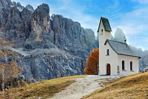 Kapelle am Grödner Joch im Herbst photo