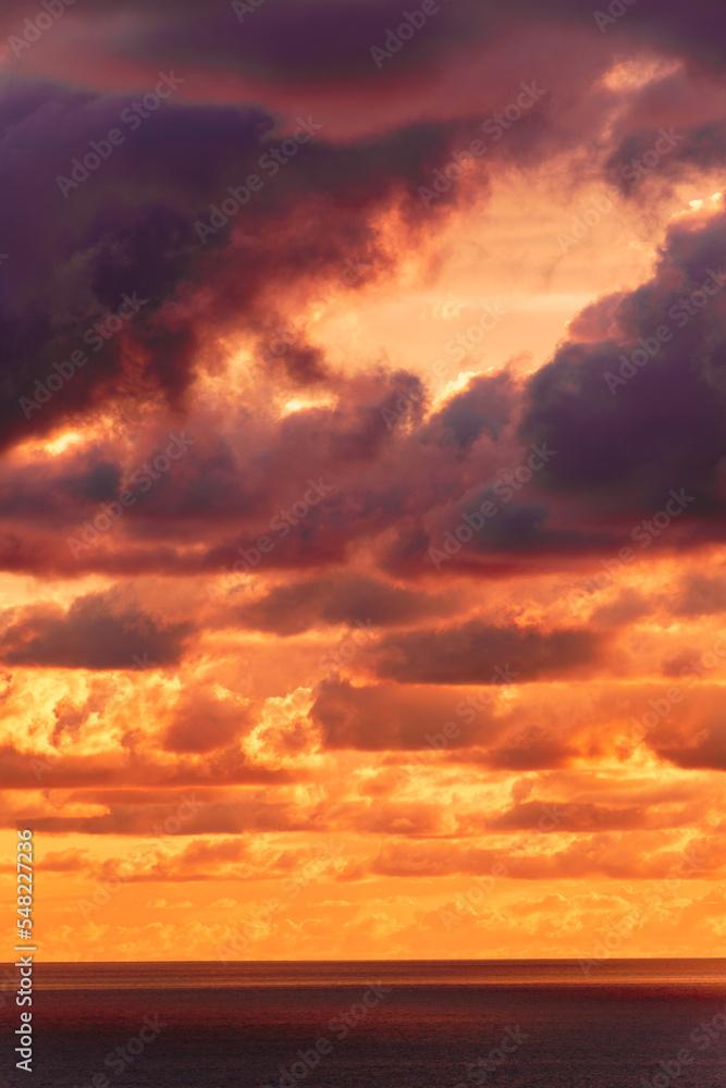 Obraz premium Dramatic sunset sky landscape background.