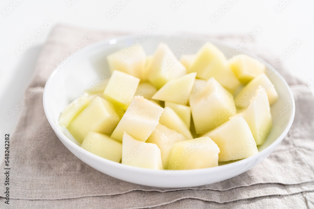 Golden dewlicious melon Golden dewlicious melon
