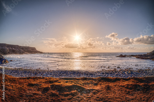 Tramonto sul mare  nella baia