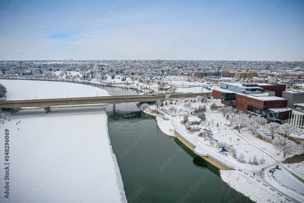 Fototapeta premium Downtown Aerial View of Saskatoon in Winter