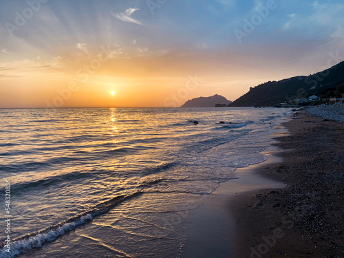 Quadro su tela Tramonto in grecia, agios gordios, corfu, Paleokastritsa