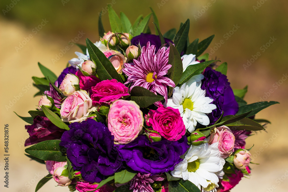 Fototapeta premium Wedding bouquet, bridal bouquet of flowers. Wedding concept, honeymoon